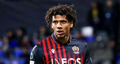 بأمر "يويفا".. مانشستر يونايتد ممنوع من ضم لاعب نيس